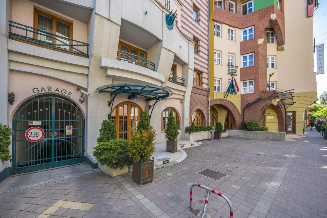 Corvin Hotel Budapest Residence エクステリア 写真
