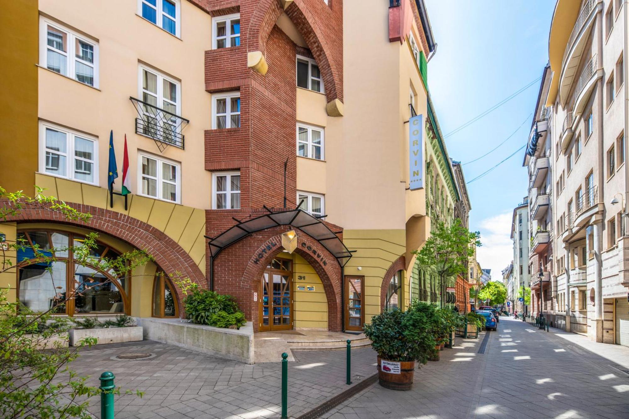 Corvin Hotel Budapest Residence エクステリア 写真