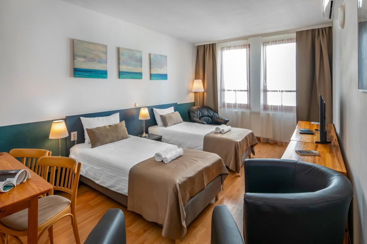 Corvin Hotel Budapest Residence エクステリア 写真