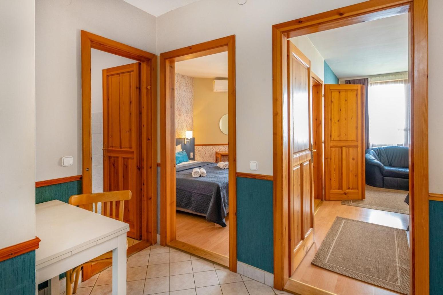 Corvin Hotel Budapest Residence エクステリア 写真