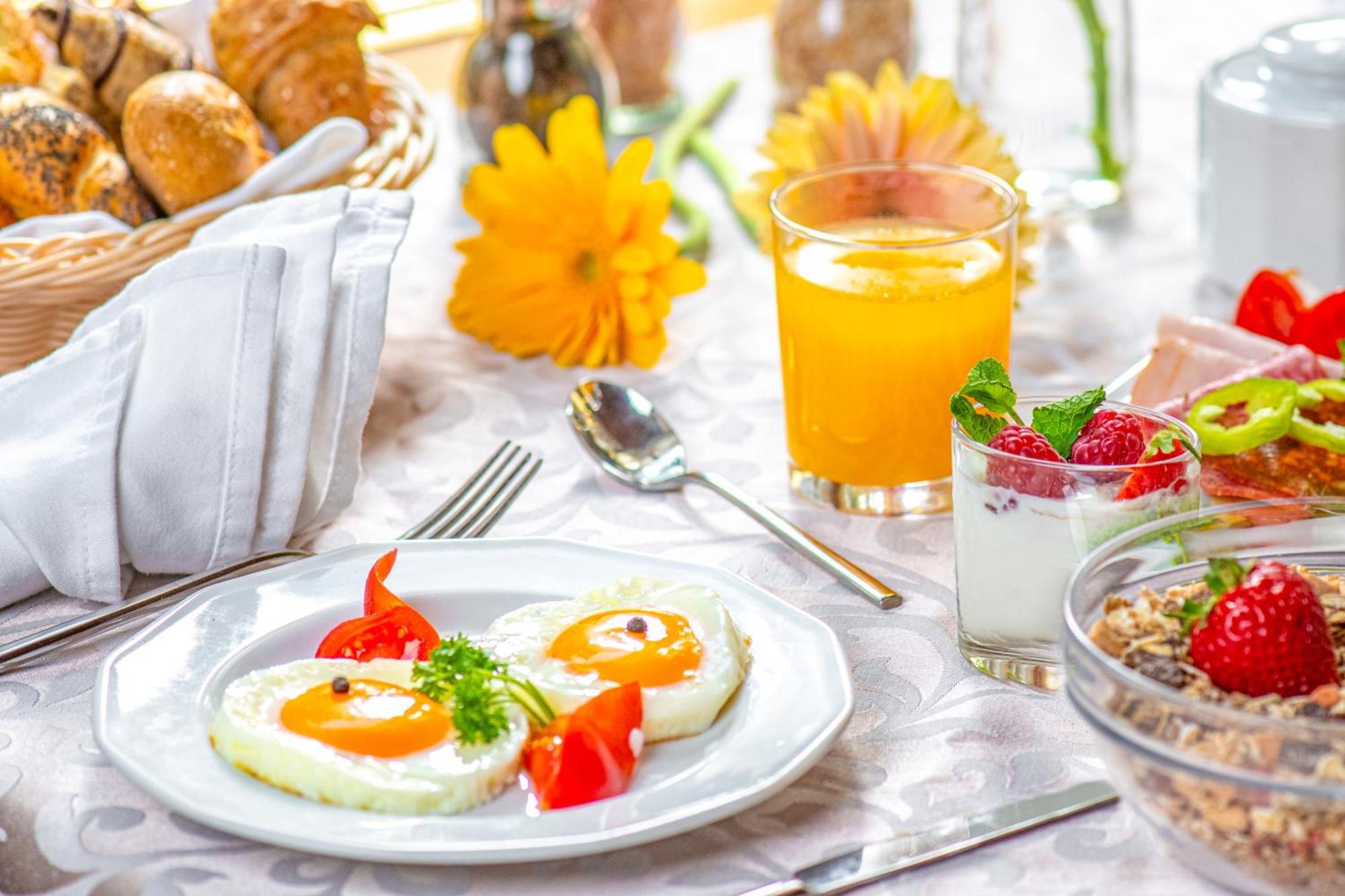 Corvin Hotel Budapest Residence エクステリア 写真