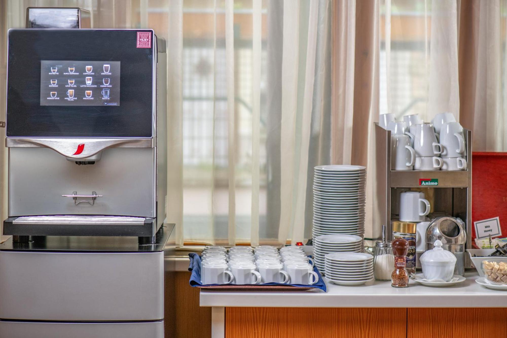 Corvin Hotel Budapest Residence エクステリア 写真