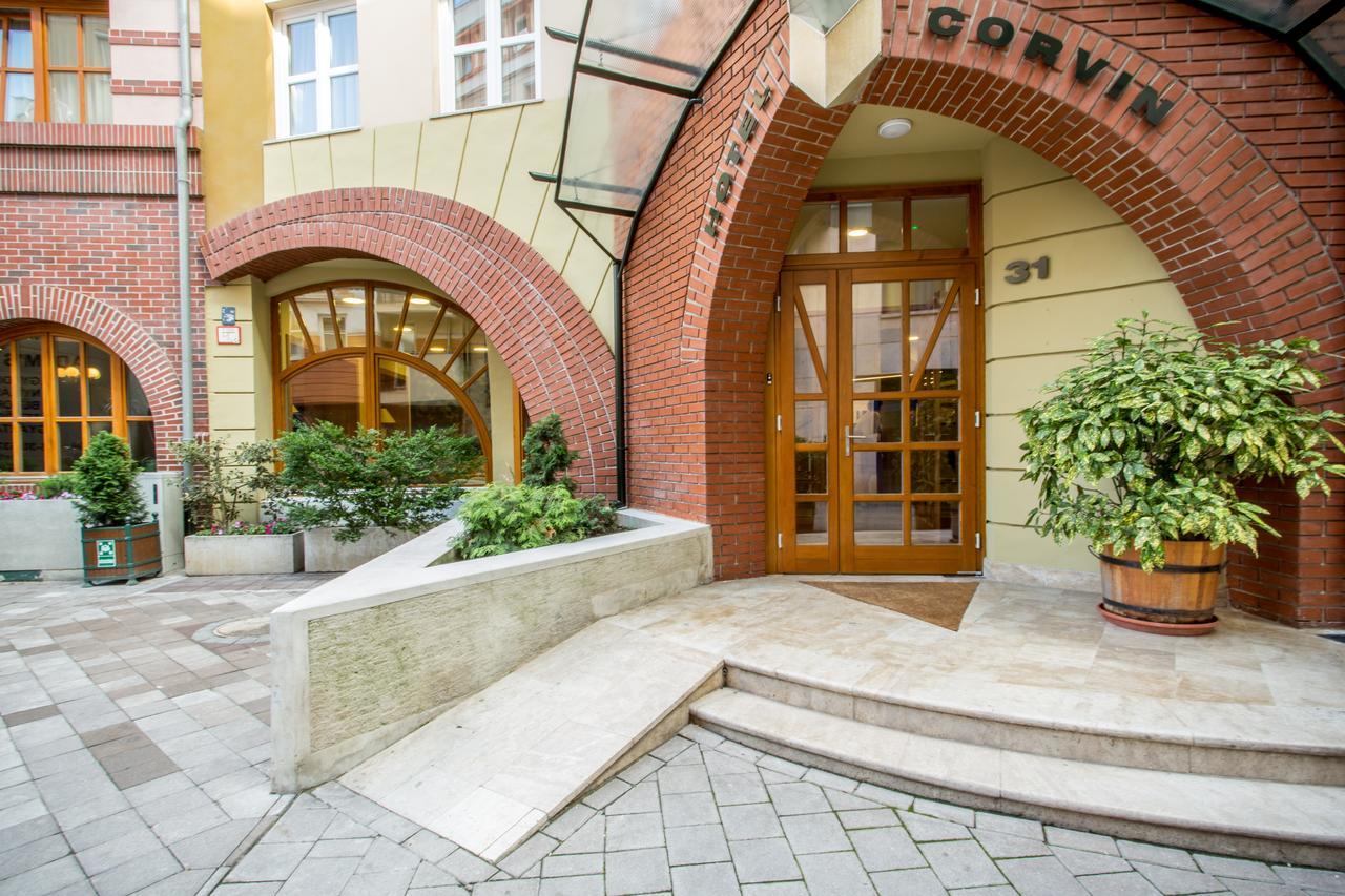 Corvin Hotel Budapest Residence エクステリア 写真